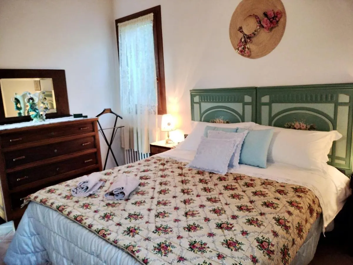 Agriturismo Fondo Novelle La Casina Ferrara 0*,  Italy